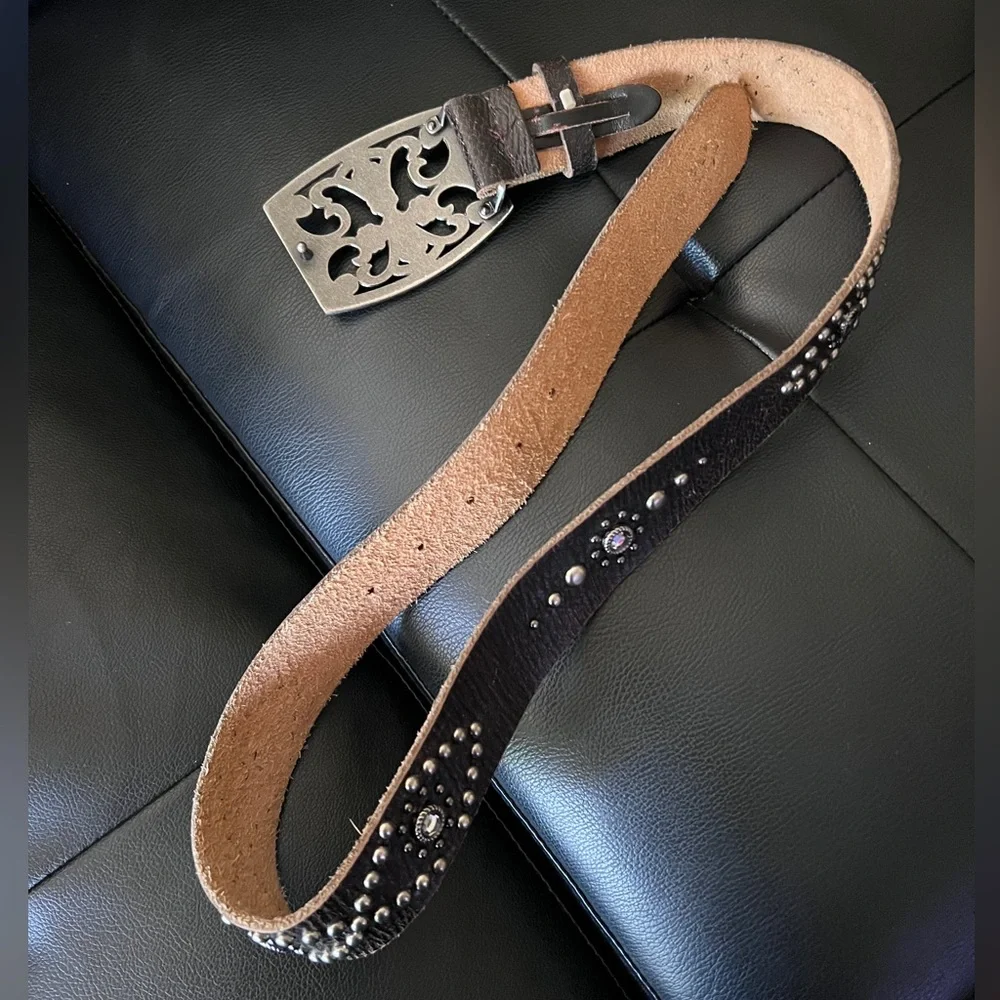 Vintage leather rhinestone cross buckle belt - Picture 6 of 9